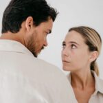 Ana Marta Ferreira Instagram - Espetáculo "Temos Apenas o Presente" 13 14 de Outubro 2023 Pequeno Auditório - CCB teatro | aprox. 60’ | 16 anos [equipa]: MANUELA MARQUES – direção artística e texto ANA MARTA FERREIRA e FILIPE MATOS – interpretação RITA NUNES – realização DIOGO DIAS JOÃO – cenografia MANUEL ABRANTES – desenho de luz JOÃO HASSELBERG – fotografia e sonoplastia TOMÁS GOUVEIA – grafismos LYSANDRA DOMINGUES – produção executiva LEONOR FONSECA – assessoria de comunicação e fotografia de cena JOÃO TIMÓTEO – coordenação técnica audiovisual PETER MICHAEL DIETZ – Laboratório de Corpo Cénico EVA TECEDEIRO – tradução DUARTE BERNARDO, GONÇALO SILVA, JOÃO NOBRE, LUÍS EDUARDO GRAÇA, MATILDE GONÇALVES – equipa de filmagem má-da-faca – produção [apoios]: @dg.artes @tempsdimageslisboa @ccbelem @cem_centroemmovimento @ccmalaposta @eticoficial @graffenberg.co @parqmag EMAV – Empresa de Meios Audiovisuais [agradecimentos]: Ana Apolinário, Ana do Carmo, Cristina Vilhena, Elisabete Massano, José António, Leonor Fonseca, Leonardo Marques, Maria João Fiuza, Mariana Brandão, Patrícia Ascensão, Paula Morais, Sérgio Baptista, Sofia Neuparth