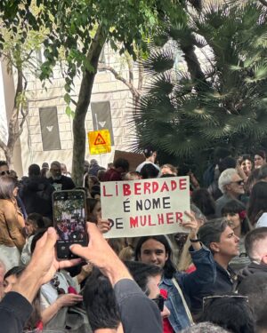 Ana Moura Instagram - Viva a Liberdade! ❤️🌹