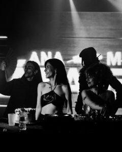 Ana Moura Instagram - 🥲 Muito muito obrigada pela festa e por cada pessoa que fez parte dela 💘 #lávaiela