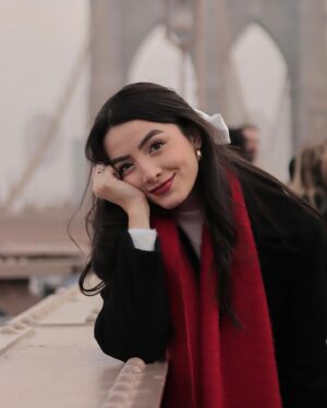 Ana Pau Castell Instagram - este lugarcito ❤️…estamos viviendo en nyc para seguir estudiando actuación en Stella Adler Studio y mi corazoncito está más que happy 

pd: cuando nos acabábamos de mudar aquí no me gustaba porque la gente no siempre es la más amable 🥲 peeeeero ya no nos agüitamos jaja, les devuelves la cara fea y ya