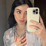 Ana Pau Castell Instagram - 𝒮𝒽𝒾𝓃𝒾𝓃𝑔 𝒷𝓇𝒾𝑔𝒽𝓉 𝓁𝒾𝓀𝑒 𝒶 𝒹𝒾𝒶𝓂𝑜𝓃𝒹 💎🩵!! Photo dump de esta experiencia tan divina con @theofficialpandora …la última foto es la más divertida!! estamos in love byeee ✨ #PandoraTakesRio #PandoraSquad24 #PandoraInRio . . . . . #publidad