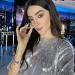 Ana Pau Castell Instagram - Pensaba subir estas fotos con alguna frase “inspiradora” pero después pensé en que mejor me gustaría compartirles un poco mi, sin la luz y el maquillaje perfecto, a veces me esfuerzo por mostrar esta versión “perfecta” de mi vida, y hoy quería mostrarles que también la persona de la segunda foto soy yo…Con todo y todo, cada día me esfuerzo por construir esta mejor versión de mi, aceptando qué hay momentos buenos y momentos malos, pero que todo de aprende, entendiendo que esta bien si a veces no todo esta bien, repitiéndome a mi misma que confíe (que todo va a estar bien)… hoy solo quiero decirte a ti también que estás leyendo esto: todo va a estar bien…CONFÍA 🤍 Pd: la tercera foto me identifica y la cuarta me gustó…bye