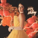 Ana Pau Castell Instagram - birthday party 🌙 Que día acompañada de los que más quiero, sin ustedes no hubiera sido lo mismo…muchas gracias 🥹: 📸: @by.ikeer globitos: @karenalmarazevents glam: @foriu.mx sushi: @mrsushimex taquitos: @elburrohermoso dulces: @monchitos_barrasnacks pastel: @thecakeheavenmx