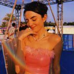 Ana Pau Castell Instagram - Los días soleados y fruncir la nariz son de mis cosas favoritas 💛 ¿1, 2 o 3 ? 🫶🏻