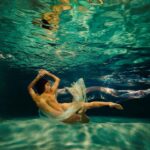 Ana Pauls Instagram - Feliz de anunciar el lanzamiento de mi carrera como modelo underwater! 🧜🏼‍♀️ Gracias a todos por su apoyo en este momento tan especial para mí. Sé que ya nadie me sigue por mí sino por la Bendi pero agradecería si me dejan pretender que tengo una vida además de ser su mamá. Cuál es su foto favorita? Les leo y les tkm 👀❤️ PH @h2wupix