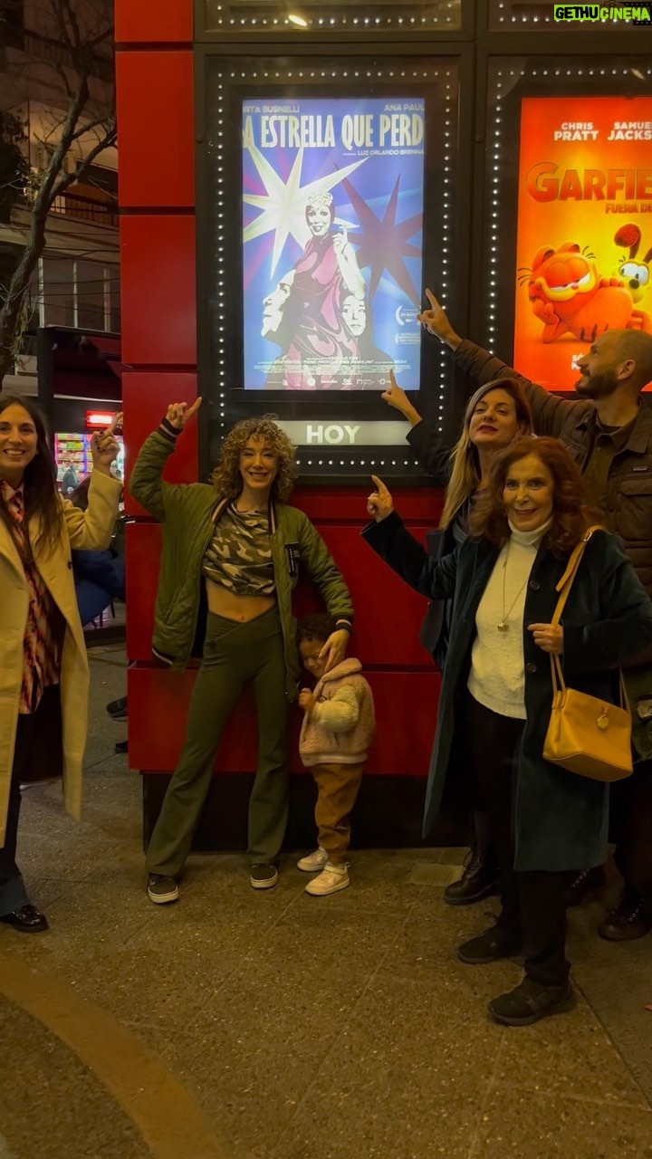 Ana Pauls Instagram - 📽️YA EN CINES! ✨Función presentada en @cinemarkhoyts Palermo por @mirtabusnelli, @anitapauls, @luzobrennan, @nana.aprile y @ezequiel.asnaghi LA ESTRELLA QUE PERDÍ Una película de @luzobrennan Protagonizada por Mirta Busnelli y Ana Pauls. 🎟️Comprá tus entradas ahora (link en bio) Estilismo de @mirtabusnelli @anitapauls @luzobrennan por @luberuti de @deliaestudio 💫 Con @mirtabusnelli @anitapauls @gustigarzon @susanavarelaatriz @ezequiel.asnaghi @merburgos_@fabianarenillas @ismestre @mar1908 @julietazapiola @urtizbereagonzalo @federold Una producción de: @caudillocine @cine.fervor @makeunit picnic producciones @diegoamson @fersalem @nana.prile @natalia.meta Distribuye: @cinetrenok Prensa: @silvanawaisberg Redes: @francolovisolo #LaEstrellaQuePerdi #LuzOrlandoBrennan #MirtaBusnelli #AnaPauls #CaudilloCine #CineFervor #MAkeUnit #PicnicProducciones #DiegoAmson #FerSalem #AldanaAprile #NataliaMeta #Cine #CineArgentino #Estreno