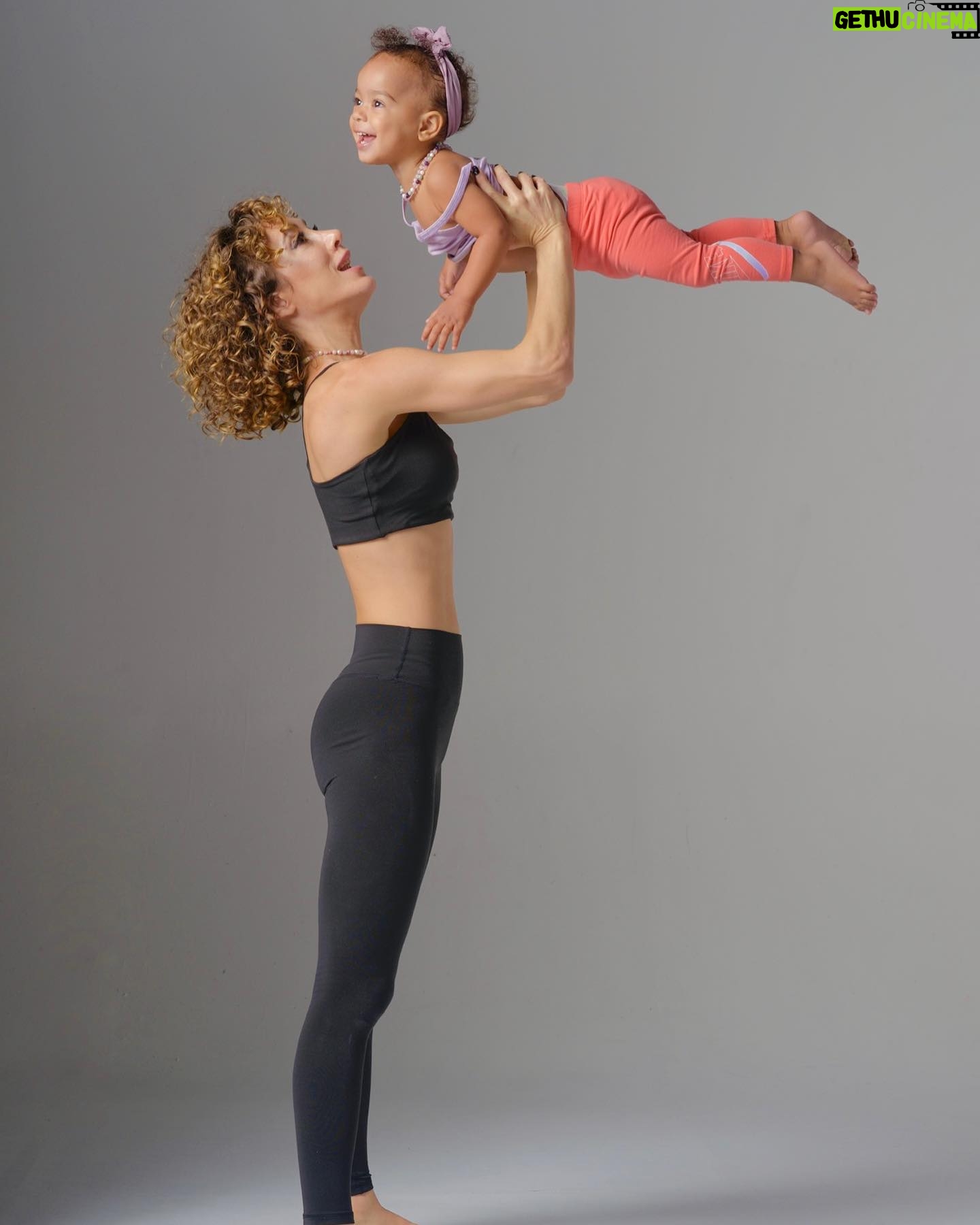 Ana Pauls - 9.1K Likes - Happy Mother's Day to me! Being your mom has made life immensely richer and more rewarding than I ever imagined. Because of you, I have the privilege to relive life in the most extraordinary way. Thank you for providing me with the most incredible and fulfilling experience. To Us, Bendiway 👉👈