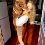 Ana Pauls Instagram - Adios Maxi! Conocerte y convivir con vos fue maravilloso. Gracias por ser tan buen amigo. Gracias por adoptarme como tu humana y darme tanto amor. Por tu hermosa compañía en momentos de soledad. Gracias a vos la Bendi está hoy acá porque bien sabemos que sos lo que más me gustó del padre. Vamos a extrañarte mucho. Voy a extrañar tu inteligencia y ternura. Voy a extrañar nuestra rutina y todas las veces al día que me sacabas a pasear. Un honor haber compartido la vida con vos. Gracias totales compañero Te amo por siempre 💗