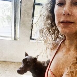 Ana Pauls Instagram - Adios Maxi! 
Conocerte y convivir con vos fue maravilloso. Gracias por ser tan buen amigo. Gracias por adoptarme como tu humana y darme tanto amor. Por tu hermosa compañía en momentos de soledad. Gracias a vos la Bendi está hoy acá porque bien sabemos que sos lo que más me gustó del padre. Vamos a extrañarte mucho. Voy a extrañar tu inteligencia y ternura. Voy a extrañar nuestra rutina y todas las veces al día que me sacabas a pasear. 
Un honor haber compartido la vida con vos. 
Gracias totales compañero 
Te amo por siempre 💗