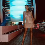 Ana Rita Clara Instagram - Ｌｉｓｂｏｎ － Ｄｕｂａｉ✨ No regresso a piscar o olho à viagem. Já com as energias renovadas para uma nova semana…e se vos disser que estão a chegar muitas novidades?😊 👉recomendo este hotel e restaurante @almahara_burjalarab (E aproveitei para partilhar convosco um dos meus looks preferidos da viagem da @majeparis) Um bonito e brilhante domingo para todos😘 • • #ARC #travel #dubai