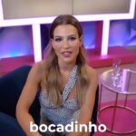 Ana Rita Clara Instagram - 𝘽𝙖𝙘𝙠𝙨𝙩𝙖𝙜𝙚 𝙛𝙤𝙧 𝙮𝙤𝙪 𝙖𝙡𝙡 👀 Partilho convosco um bocadinho do meu dia-a-dia e neste caso, de quando os dias começam bem cedo (quase sempre) e quando tenho gravações do programa “À Conversa Com…” para a @tvificcao. O dia depois continua e parece não ter fim. Mas quem ama o que faz, não sente o passar das horas. O que gostavam de saber mais sobre o meu trabalho em televisão?😊 Look @relish_official Sandalias @aldo_shoes Hairstyle @asofiamachado_hairstylist • • #ARC #Tvhost #filmingday #backstage #tvi #tvificcao #àconversacom #senioradvisor #specialguests @magg.agency 🎥 byritaalmeida