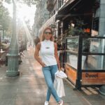 Ana Rita Clara Instagram - 𝙏𝙝𝙖𝙩 𝘽𝙧𝙪𝙨𝙨𝙚𝙡𝙨 𝙩𝙝𝙞𝙣𝙜… Bom regressar a Bruxelas e muito honrada pelo convite para ser uma das speakers no EACD Summit. Que bom também poder rever-te meu querido amigo de há tantos anos @ruiveras! Amizades de vida! E ja que o evento é só amanhã, fomos passear pela cidade! Quem por aí conhece Bruxelas? 😊 • • #ARC #Brussels #travel #speaker #internationalsummit #EACDSummit