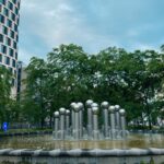 Ana Rita Clara Instagram - 𝙏𝙝𝙖𝙩 𝘽𝙧𝙪𝙨𝙨𝙚𝙡𝙨 𝙩𝙝𝙞𝙣𝙜… Bom regressar a Bruxelas e muito honrada pelo convite para ser uma das speakers no EACD Summit. Que bom também poder rever-te meu querido amigo de há tantos anos @ruiveras! Amizades de vida! E ja que o evento é só amanhã, fomos passear pela cidade! Quem por aí conhece Bruxelas? 😊 • • #ARC #Brussels #travel #speaker #internationalsummit #EACDSummit