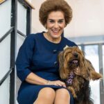 Anabel Alonso Instagram - Retrato de dama con perrito. O Margaret Thatcher sonriendo.