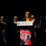 Anabel Alonso Instagram - Ayer recibiendo el premio @cincuenter en Oviedo. Orgullo de ser mujer y cincuenter. GRACIAS GRACIAS GRACIAS @yolandaloboarranz