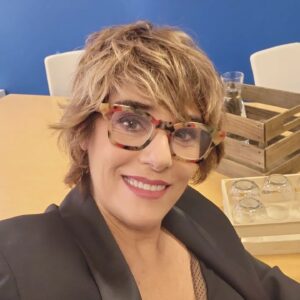 Anabel Alonso Instagram - En la @etb_oficial después de muchísimos años.
FELIZ 2023!!!