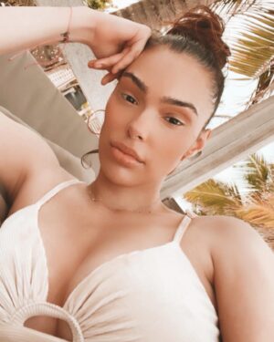 Anabelle Acosta Instagram - T minus two days til I’m back in 🇲🇽🇲🇽🇲🇽🇲🇽🇲🇽🇲🇽🇲🇽🇲🇽🇲🇽🇲🇽🇲🇽 #tropicalvibes #caribbeangirl #serenity