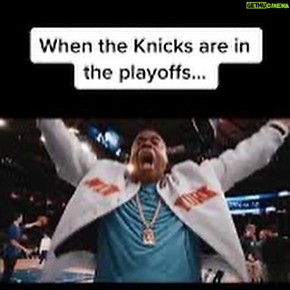 Anabelle Acosta Instagram - Cleaning out ๐ฑ found some old gems just in time for game day ๐ตโ๐ซ๐ซ ๐งก #knicksnation