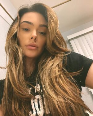 Anabelle Acosta Instagram - Bed head! Thank u @hairbyjessielu for blessing me with this tiger eye hair 🐅❤️🙏🏻