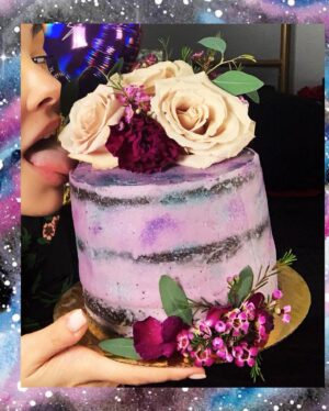 Anabelle Acosta Instagram - Surround urself with people who are more excited about ur b-day than u are 🤗 We had a girls night cake party at midnight in my room👯‍♀️

Still drooling 🤤  My beautiful friend and vegan chef @epicveganla gifted me this Chocolate Bliss birthday cake. Vegan. Gluten free & sugar free. Made with all organic ingredients. Including pure cacao powder. Frosting isn’t sugar free but who cares when the whole cake is. Swipe left🙌 @zuleykasilver 🎂🦄🎂