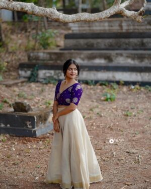 Anagha Narayanan Instagram - 🌼
.
@a.k.n.____ 
@_me.anjnakamal_ 
.
.
.
.
.
.
.
.
.
.
.
.
.
.
.
.
.
.
.
.
.
.
#instagram #instagood #instadaily #trending #new #kerala #traditional #fashion #love #smile #explore #viral #photooftheday #photography #travel #fyp
