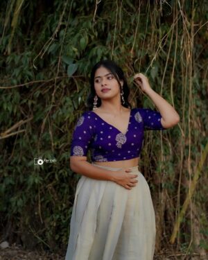 Anagha Narayanan Instagram - 🌼
.
.
📷 : @a.k.n.____ 
💄: @artstudiobyanjanakamal 
.
.
.
.
.
.
.
.
.
.
.
.
.
.
.
.
.
.
.
.
.
.
#instagram #vishu #kerala #traditional #instagood #photooftheday #photography #fashion #trending #fyp #explore #love #smile #viral #likes #festive #malayalam