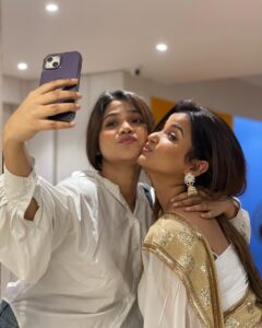 Anannya Biswas Instagram - Kudi sachi kinni kinni 🥰