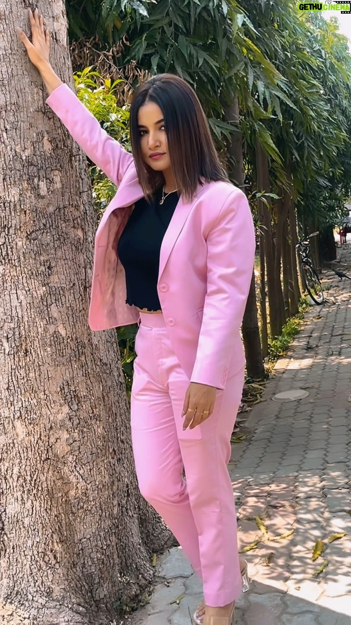 Anannya Biswas - 3 Likes - 🎀 Your Pink Premika 🎀
😛
#anannyabiswas #trending #reels #instagram