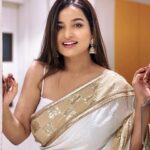 Anannya Biswas Instagram – Keeping it simple 🤍

@t_i_r_t_h_a_n_k_a_r 📸
Makeup by:@makeup_artist_amit 
Outfit by: @sampurna_dey_100 

#photooftheday #instagram #anannyabiswas #happysunday
