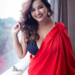 Anannya Biswas Instagram – 🖤 Classics ♥️
.
@abhisengupta_official 
@riyasengupta95 
@mohima_1998 
@soujit87 
.

#anannyabiswas #instapic #photography #instagram