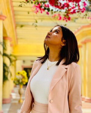 Anannya Biswas Instagram - 🌻

#anannyabiswas #instadaily #instagram