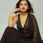 Anannya Biswas Instagram - HELLO @iamanannyabiswas MAKEOVER @makeupartist_riya9 HAIRDO @prantikdev_hair WARDROBE & STYLING @style_by_prantik JEWELLERY @jewellerysquare_official #beauty #gorgeous #love #photography #portrait #canon