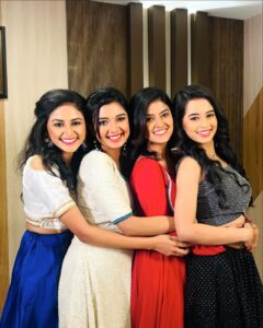 Ananya Dash Instagram - ଆମେ ଆସୁଛୁ 💕 ରଜ କୁଇନ 2024 - ଉଡ଼ିଯା... ଆକାଶ ଟା ତୋର May 4 ରୁ ପ୍ରତେକ ଶନିବାର ଓ ରବିବାର ରାତି 9:30 ରେ କେଵଳ @zee_sarthaktv ରେ ❤️ #rajaqueen2024 #mentor #raja #odia #realityshow #zeesarthak #actor #instagram