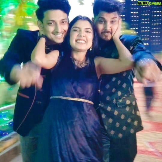 Ananya Dash Instagram - Unbreakable Friendship 🤝 Unbreakable Bonding ❣️ #AME4 @srijit_mickey Missing... #instagram #insta #instadaily #instacool #reels #reelsinstagram #reelsindia #foryoupage #fyp #foryou