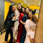 Ananya Dash Instagram - Just a bunch of boss babes.😉❤️ #girls #girlsgang #freindship #explorepage #odisha #photooftheday #instagood #instadaily