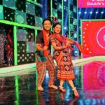 Ananya Dash Instagram – Ame Sambalpuria…
Partner @ananya_.dash & Choreographer @kabirprasadpradhanofficial, Chala Jima Mahua Pani pee kari asma!!!! 😬😬😬😬
#instagram #photo #zeesarthak #dod #dance #sambalpuria