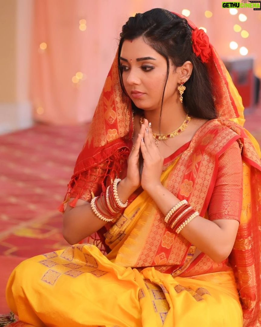 Ananya Dash Instagram - Candid from Savitri Ama Parampara 😊 Don't Forget to watch Savitri Ama Parampara today @6.30pm only on @zee_sarthaktv 😍
