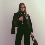 Anastasia Tsilimpiou Instagram - Tsili by night Slaying on my @hm outfit #hmhellas