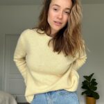 Anastasiia Korotka Instagram - Ну шо,мамка знову в формі) Вирішила,що не я одна повинна дивитися на цю красу))) Дівчатка з «жіночої тусовочки» дуже мене мотивують! Так мені подобається ця жіноча підтримка,дуже не вистачало звичайних бабських тем; трете підборіддя ,целюліт,ну все як ми любимо)))))❤️