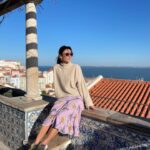 Anastasiia Korotka Instagram - Пару месяцев я бы пожила в Португалии ,а потом бы ,случайно,потеряла билет и пожила бы ещё пару лет)))