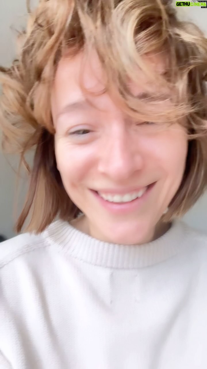 Anastasiia Korotka Instagram - Я знайшла реально діючій Лайфхак як легко зробити обʼєм ,одразу ділось з вами ,користуйтесь ❤️