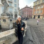 Anastasiia Korotka Instagram - Если вы думаете ,что на всех фотографиях ,это один и тот же стаканчик с глинтвейном ,то не думайте ….