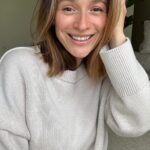Anastasiia Korotka Instagram - Що я засвоїла за своє життя ,так це те ,що помилки то моя сила а не ганьба) Записувала вчора рекламу, ось те що залишилось за кадром ,якщо б я змонтувала всі неправильності ,вийшов би повнометражний фільм! Не бійся помилятись ,бійся соромитись себе!