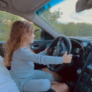 Anastasiia Korotka Instagram - Якщо б не ти ,всього цього 
не було б,Боже шо то було б за нудне життя!!Дяка Богу шо ти народився!
Без тебе світ був би як без «Юппі»
С днем народження наш любий,согодні ми  не з тобою але ми завжди поруч,ти ж знаєш!
Я так пишаюся тобою!Це, насправді ,так приємно ПИШАТИСЯ своїм чоловіком і знати що ми в надійних руках!

❤️ @biedniakov ❤️