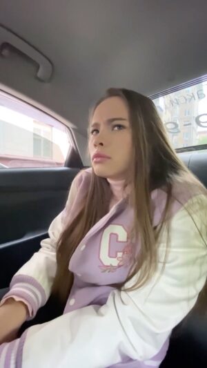 Anastasiya Reznik Instagram - Три года назад во время пандемии мы небольшой, но очень бодрой командой начали снимать скетчи без слов и с максимумом гегов. Проект довольно быстро набрал популярность в соцсетях разлетевшись по всему миру и мы два с половиной года трудились над проектом «Лазурные Драконы».
Мы уже пол года как закрыли проект и не выкладываем новые скетчи, но здесь, на своей странице, я хочу сохранить и поделиться своими самыми любимыми скетчами. Если кто не видел— надеюсь это даст бодрость на всю последующую неделю. Тем кто видел— давайте посмотрим как в первый раз.
Начать я бы хотел с дебютного скетча в котором снялся с моей любимой женой (тогда еще девушкой), а по факту — идейной вдохновительницей и человеком, который познакомил с будущими авторами проекта и без которого запуск просто не состоялся бы.