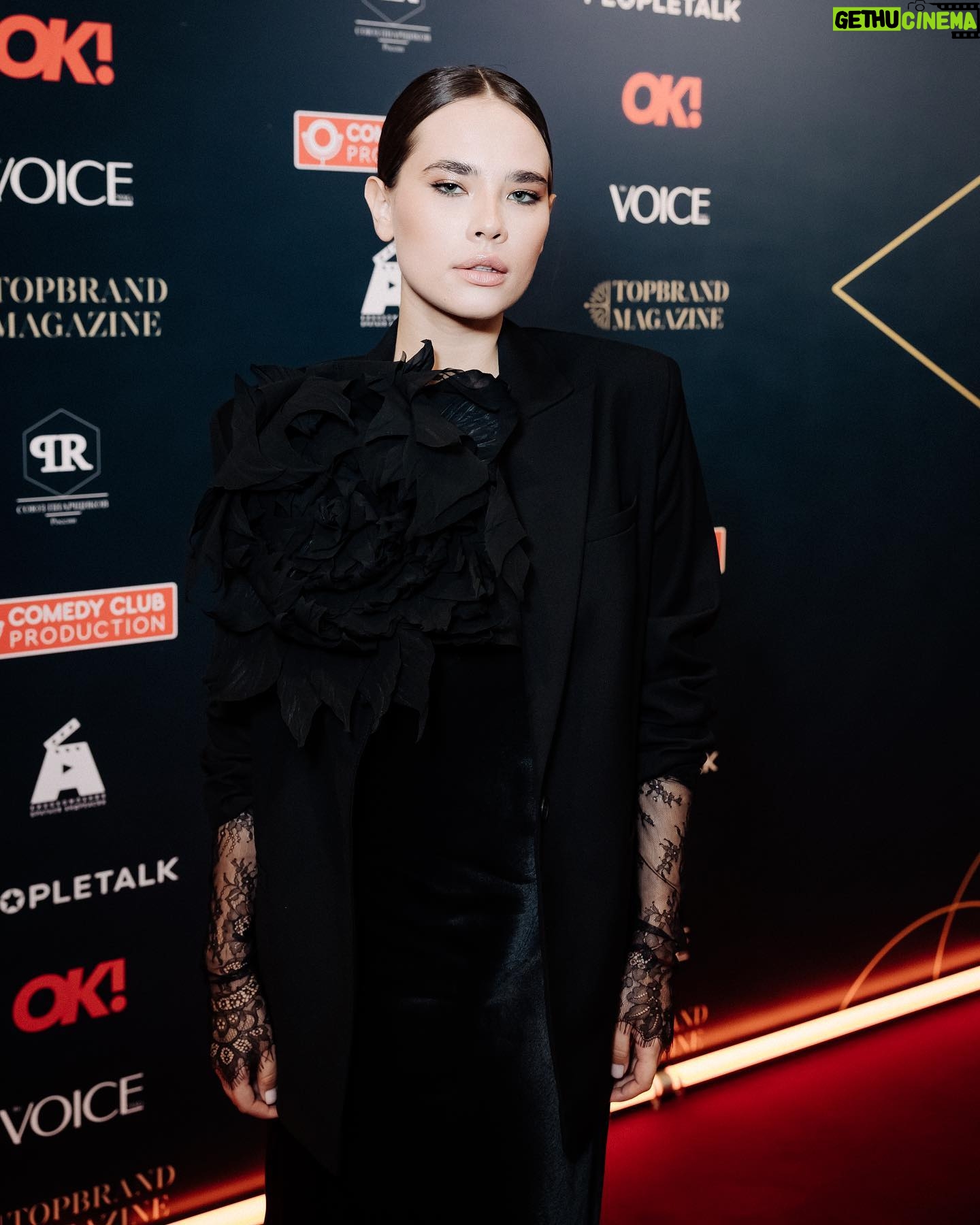 Anastasiya Reznik - 8K Likes - Первая премия гильдии кастинг-директоров России.
С Днём Рождения вас! 🤍 @guild_cd_rus @ritalenskikh
Было волнительно, радостно и тепло!
В карусели можно найти:
мой самый красивый, смешной и заботливый агент и замечательный кастинг-директор! @isakaisaka 🤍
Талантливые @_milache @averin39 🫂🤍
Моя феечка, pr менеджер @avdeeva_arr 🤍
Энд ми! Благодарю!
Стиль: @nancyyo_style
Образ: @namelazz @ekonikastyle
Мейк & волосы: @peach.mos
Фото: @ugolphoto
