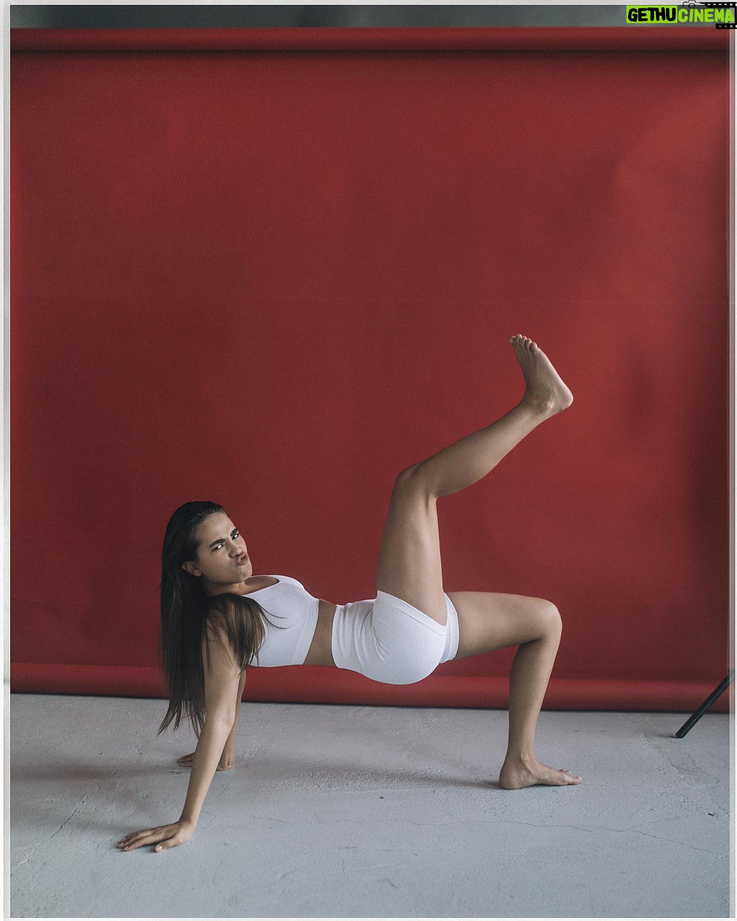 Anastasiya Reznik - 17.5K Likes - весна уже просто необходима!
ph: любимая @lena_fed