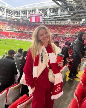 Anastasiya Stezhko Instagram - Была сегодня на матче Спартак - Краснодар ⚽️ 
Красно-белые молодцы, 1:0 🎉
