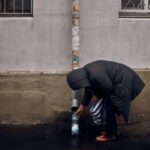 Anastasiya Kozhevnikova Instagram - СТОП СБОР! 🛑🛑🛑 Пожалуйста, прочтите! Мы на 65% состоим из воды. Вода необходима нам для транспортировки питательных веществ и кислорода ко всем клеткам тела. Она помогает преобразовывать пищу в энергию и усваивать питательные вещества. Большинству из нас не доставляет никакой сложности в данную секунду выпить воды и мы не думаем как ее добыть, в котором часу она будет доступна или вообще будет ли вода завтра. На протяжении более двух недель жители Николаева не имеют возможности свободного доступа к воде, я уже не говорю о чистой питьевой воде. В следствии боевых действий была нарушена труба которая поставляет воду. Поломка находится в зоне боевых действий, на линии огня, возможности починить ее нет и есть вероятность, что когда починят ее заново могут разбомбит🤬 Я очень хочу объединиться с вами и закупить 20 000 л питьевой воды для жителей моего родного региона. Пожалуйста, проникнитесь и сделайте пожертвования хотяб в эквиваленте одной бутылки воды 1.5 л - 10 гривен (это приблизительная норма для взрослого человека в сутки) Реквизиты моей карты: 4441114411660655 Кожевникова Анастасия Kozhevnikova Anastasiia Получатель: Кожевнікова Анастасія Дмитрівна IBAN: UA583220010000026207315884247 ИНН/ЕГРПОУ: 3405307680 Назначение платежа: Благодійна допомога PayPal: kojevnikova.ana@gmail.com Kyrylo Snitkov (имя моего мужа) For receiving SWIFT in US dollars (USD) Receiver: KOZHEVNIKOVA ANASTASIIA, IBAN: UA863220010000026206328108687 Account: 26206328108687 Beneficiary bank: JSC UNIVERSAL BANK, KYIV, UKRAINE Swift code: UNJSUAUKXXX Correspondent bank: RAIFFEISEN BANK INTERNATIONAL AG City: VIENNA, AUSTRIA Swift code : RZBAATWWXXX Acc number : 70-55.092.373 Ну а вообще конечно сколько сможете😘 Я буду безгранично благодарна Вам! И думаю Вы так же будете счастливы от доброго дела! P.s. Я никогда не собирала деньги, для меня это большая ответственность. Я обязуюсь перед вами предоставить все отчеты потраченных средств на закупку воды и ее транспортировку в город Герой Николаев🙏🏼 Пожалуйте делайте репост🙏🏼 Д Я К У Ю 💛💙