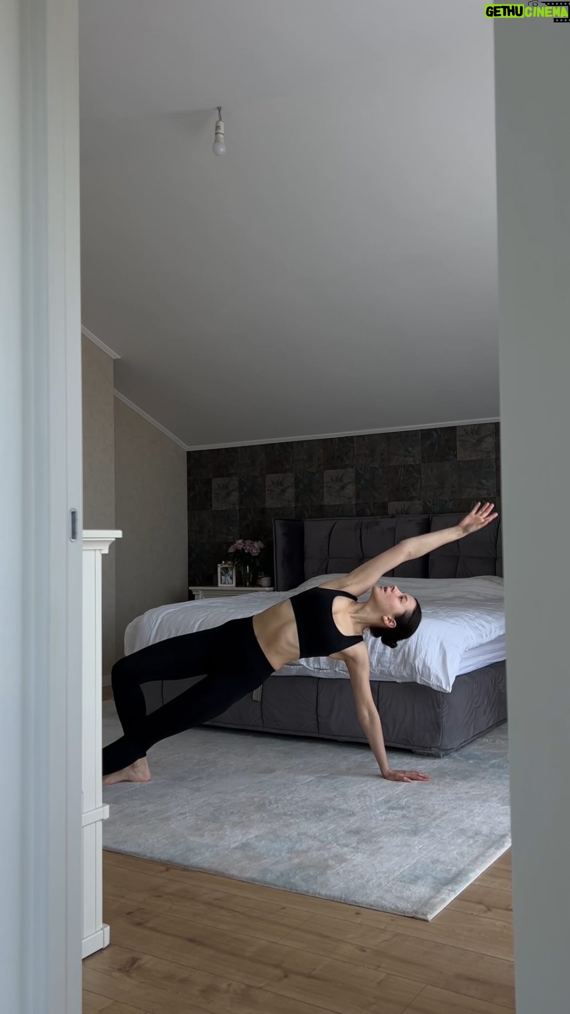 Anastasiya Kozhevnikova Instagram - 🏠